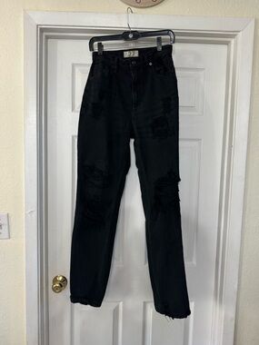 We The Free "Curvy" Distressed Straight Leg Jeans - Black Size 27